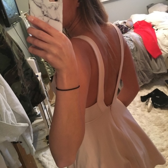 Akira Chicago Deep V Scallop Open Back PinkDress M - Picture 3 of 8